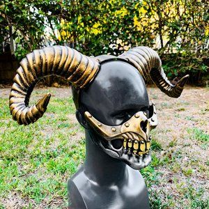 Cosplay Steampunk Gold Skull Mouth Mask & Horn